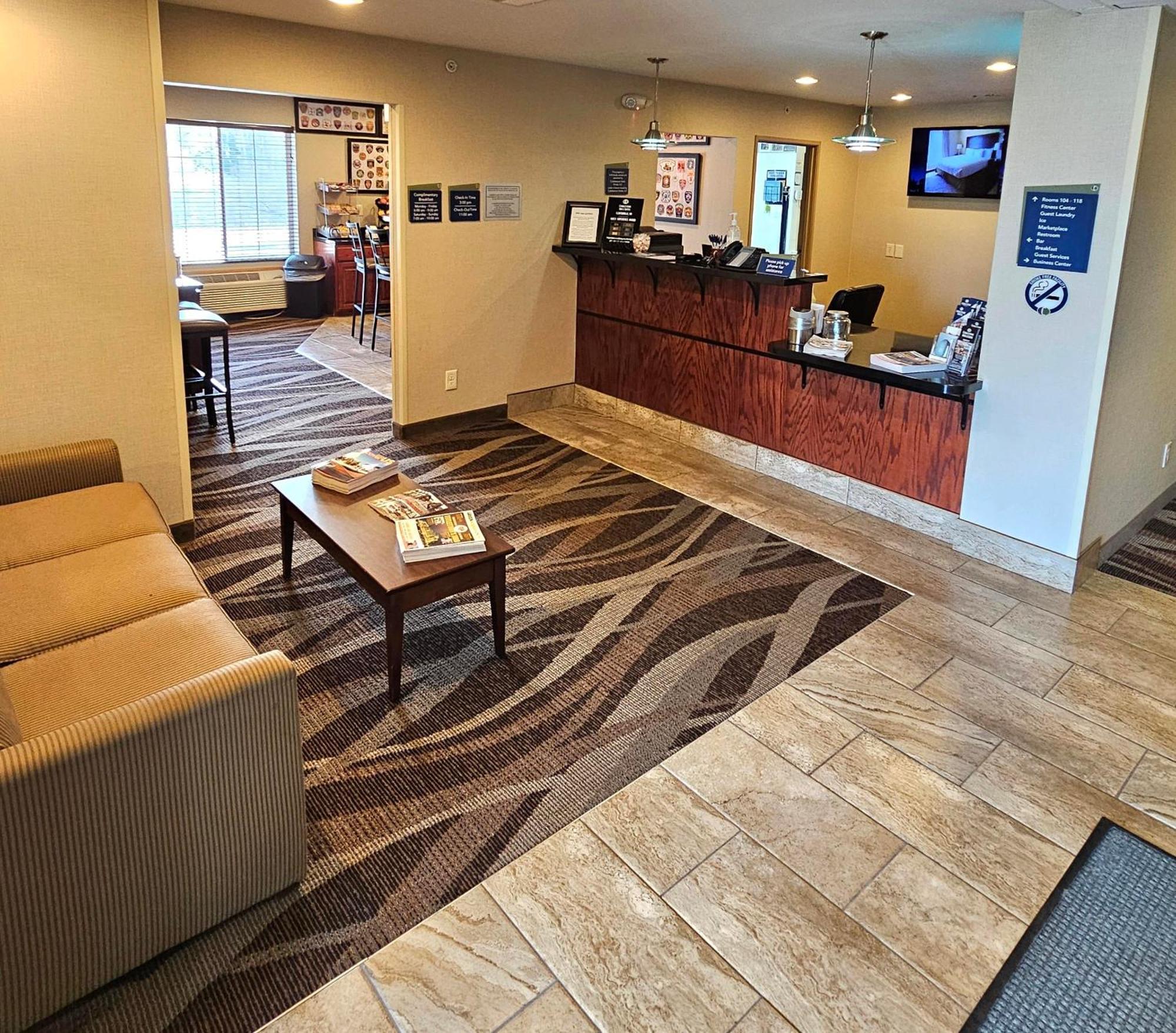 Cobblestone Inn & Suites - Clintonville Dış mekan fotoğraf
