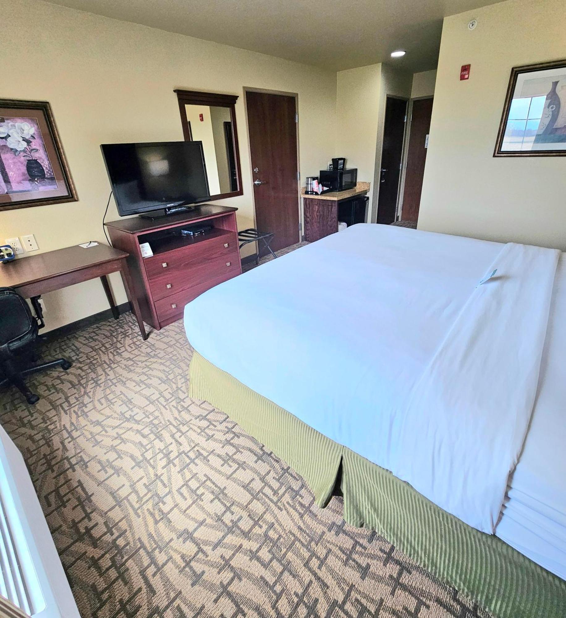 Cobblestone Inn & Suites - Clintonville Dış mekan fotoğraf