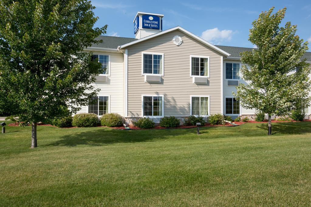 Cobblestone Inn & Suites - Clintonville Dış mekan fotoğraf