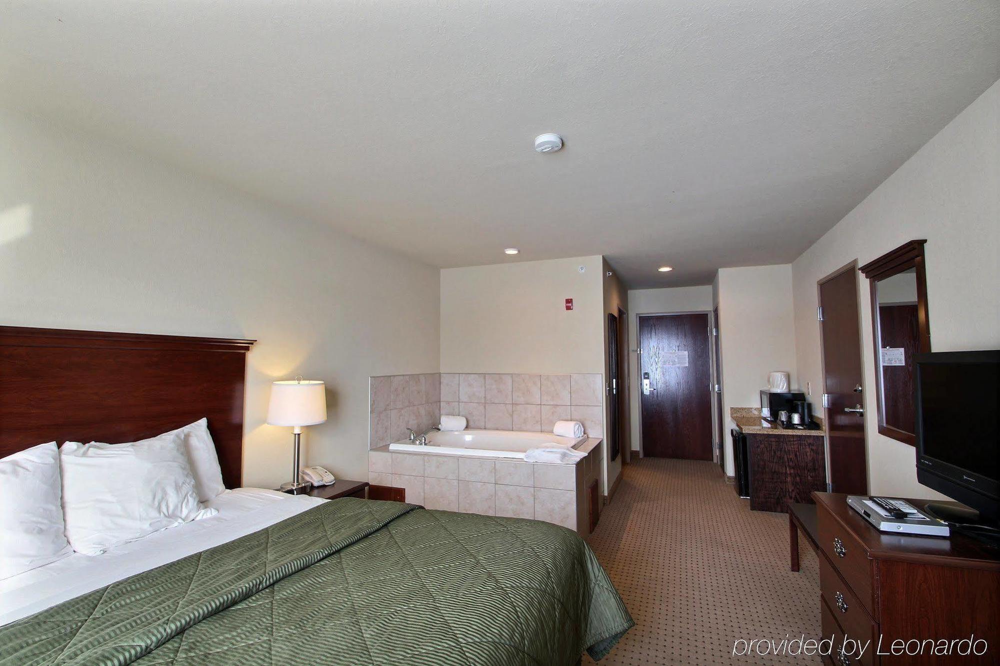 Cobblestone Inn & Suites - Clintonville Dış mekan fotoğraf