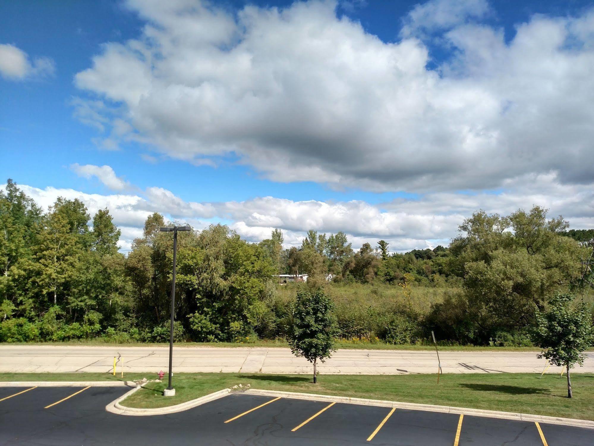 Cobblestone Inn & Suites - Clintonville Dış mekan fotoğraf
